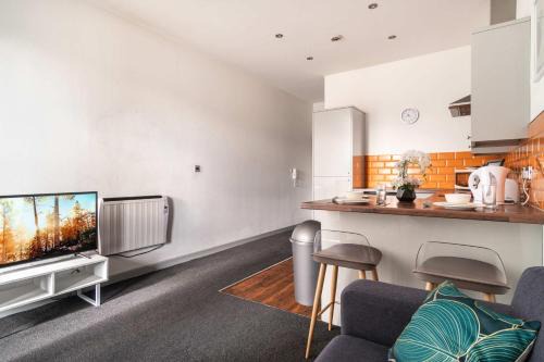 Blackburn Apartment | Charming 1 Bed Apartment in Central Blackburn