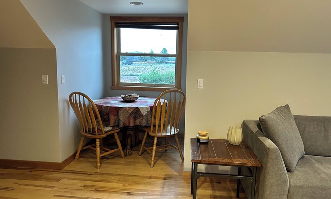 Brewster Apartment | Charming 1-bedroom apartment with view of Columbia River, WiFi & AC in Brewster.