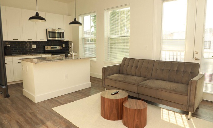 Castleberry Hill Apartment | Charming 1-bedroom apartment with AC, WiFi in delightful Atlanta