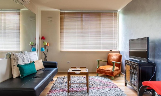 South Yarra Apartment | Charming 1 Bedroom Apartment in Vibrant South Yarra