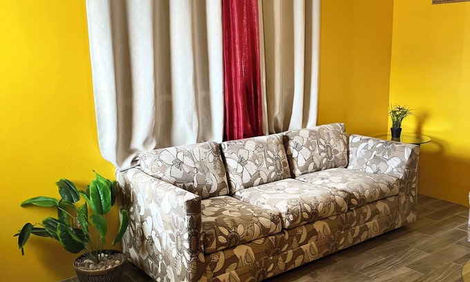 Nassau Apartment | Charming 1-bedroom apartment with AC, WiFi in superb Nassau near airport & beach