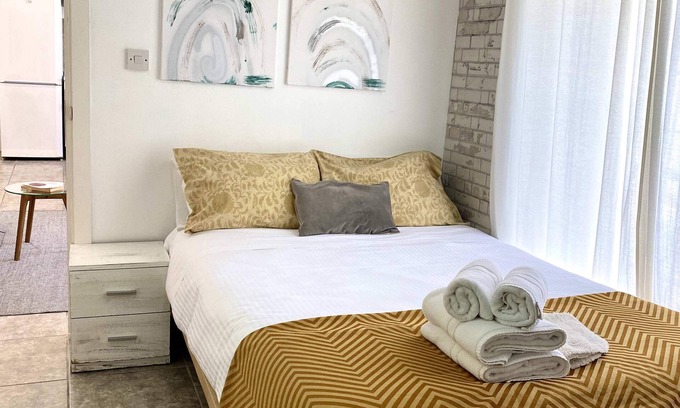Gibraltar Apartment | Charming 1BR just off Main Street, prime location