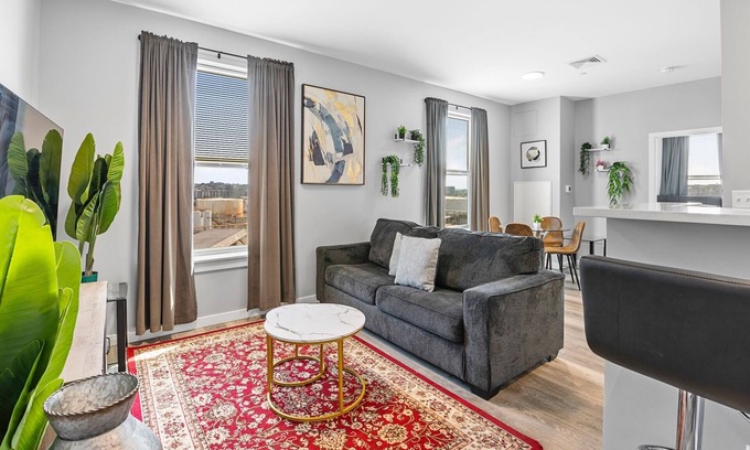 Everett Apartment | Charming 1BR Near Encore 8538