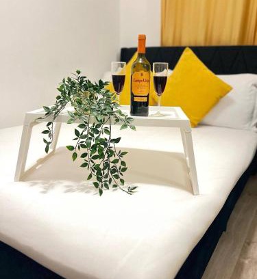 West Ealing Apartment | Charming 1st Floor Apartment in West Ealing
