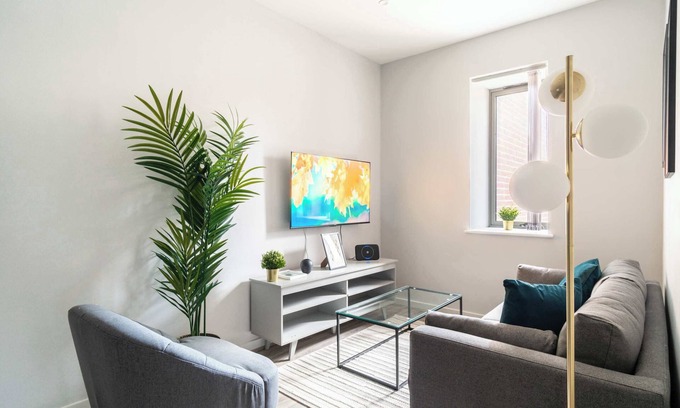 Crosby Apartment | Charming 2 Bed Apartment in Waterloo, Liverpool