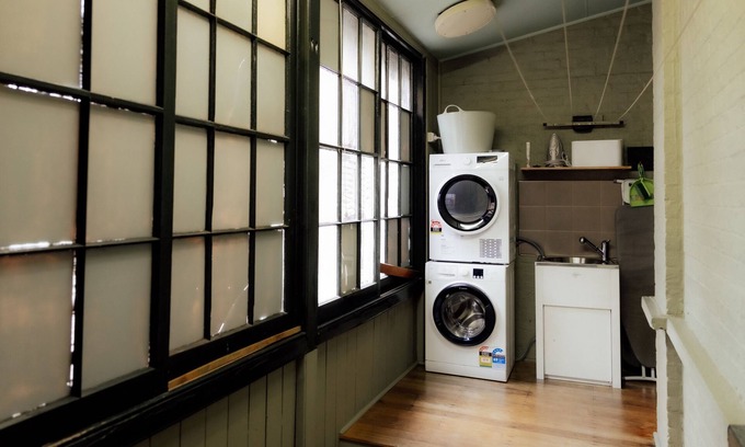 Launceston CBD Apartment | Charming 2-Bed Apartment in Launceston CBD