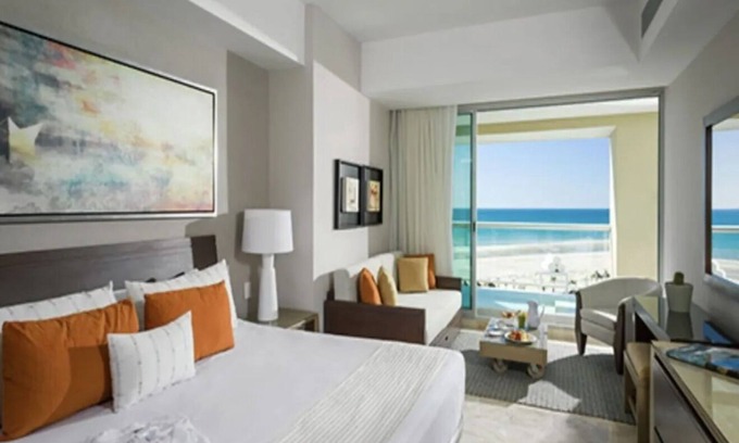 Centro Resort | Charming 2-bedroom resort with AC, WiFi in delightful Puerto Peñasco