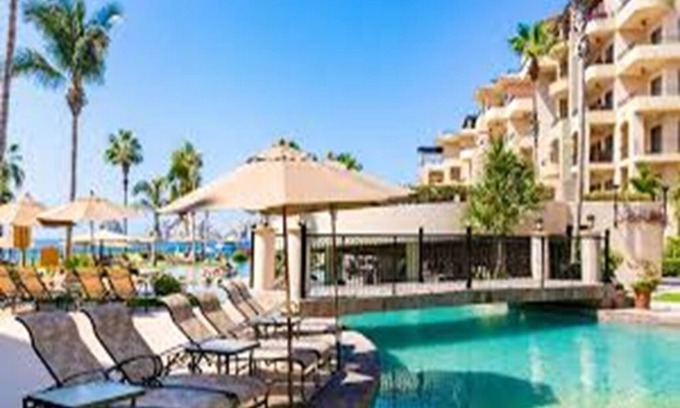 El Medano Ejidal Resort | Charming 2-bedroom resort with fitness room and AC in brilliant Cabo San Lucas
