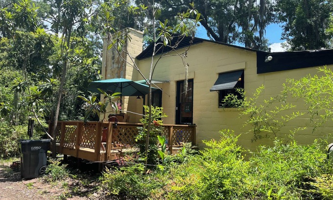 Savannah Cottage | Charming 2-bedroom cottage with fenced yard is pet friendly and waiting for you!