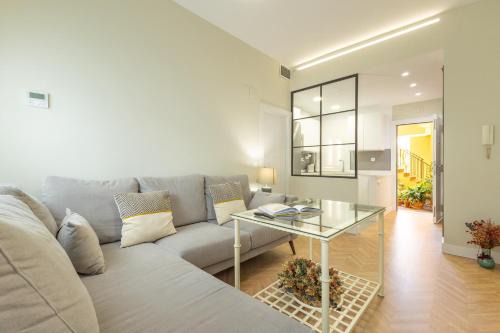San Gil Apartment | Charming 2 bedrooms apartment with FREE Parking at Plaza Alameda by OCityzen
