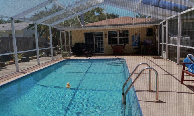 Shore Acres House | Charming 2BR house with a Swimming Pool and a Garden.