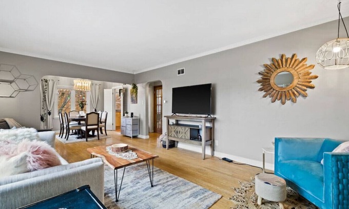 Greenfield House | Charming 3 bed, 1.5 bath, fenced yard & parking!
