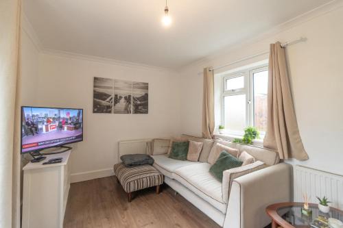 Bromley Common and Keston House | Charming 3 Bed House with Garden