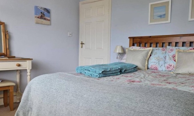 Worthing House | Charming 3- Bedroom Home in Worthing - Pet Friendly w/Private Garden & Parking