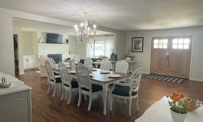 Accident House | Charming 3-bedroom house with WiFi and AC in superb Accident.nDeep Creek Lake