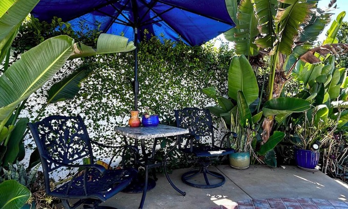 La Habra House | Charming 3-bedroom house with amazing pool & large backyard