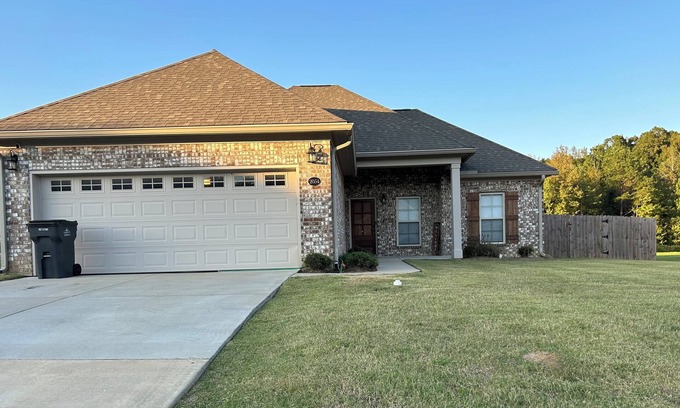 Oxford House | Charming 3-bedroom house in marvelous Oxford with AC, WiFi