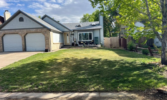 Parker House | Charming 3-bedroom house in delightful Parker with AC