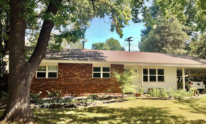 Fayetteville House | Charming 3-bedroom house in Fayetteville