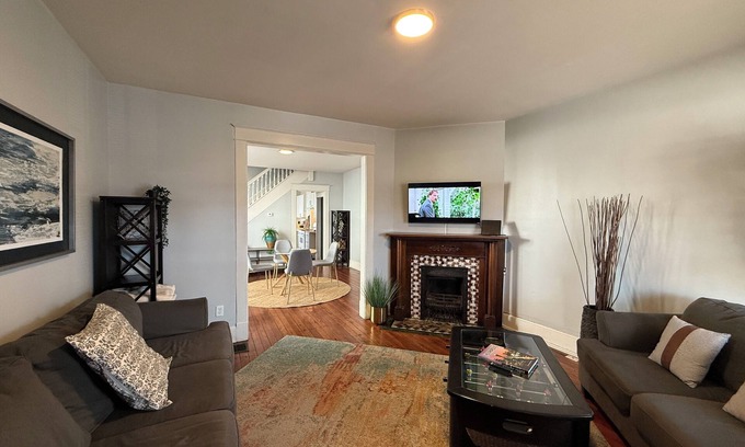 Lockerbie Square House | Charming 3-bedroom townhome in walkable downtown Indianapolis