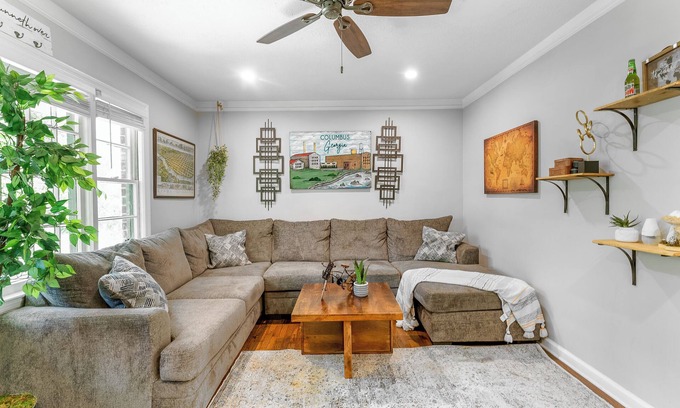 Columbus House | Charming 3-BR pet-friendly house in desirable N. Columbus close to Fort Moore