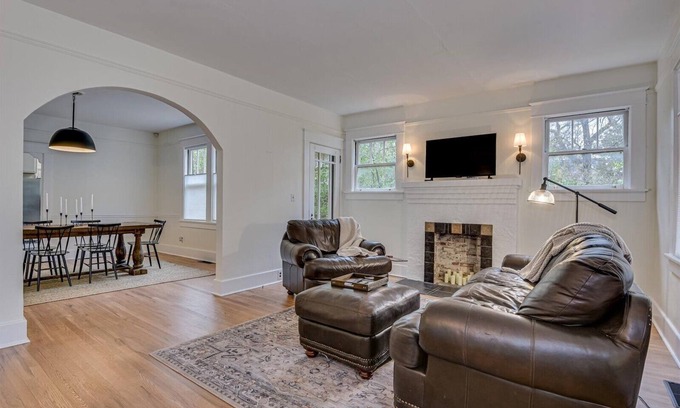 Augusta House | Charming 3BD/2BA Historic Augusta Bungalow