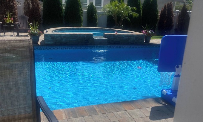 Massapequa House | Charming 4-bedroom house in lovely Massapequa with AC, WiFi ,5 mi. To Ryder Cup