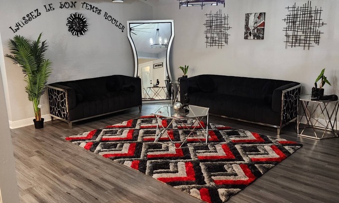 LaPlace House | Charming 4-bedroom house with a taste of New Orleans in superb LaPlace