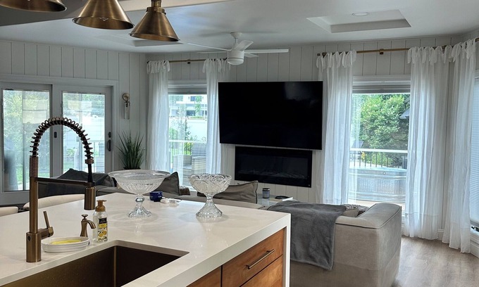 Wall House | Charming 4-bedroom retreat with pool in lovely Spring Lake free street parking