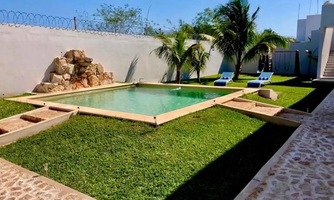 Merida Villa | Charming 4-bedroom villa with AC and WiFi in fantastic Merida family-friendly