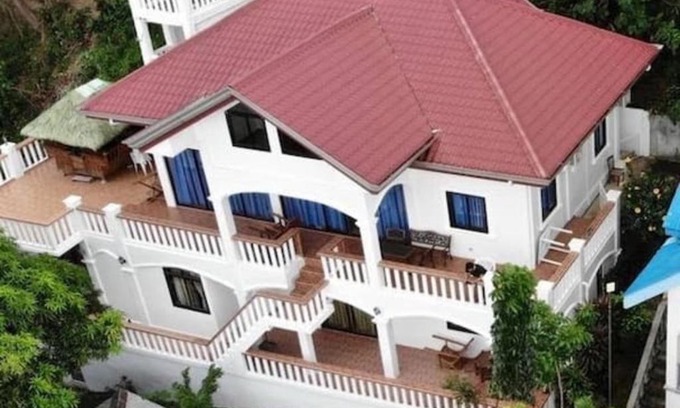 Puerto Galera House | Charming 6-Bed House in Puerto Galera