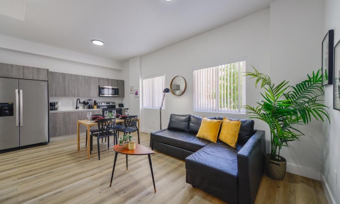 East Little Havana Apartment | Charming Apt Near to Stadium LoanDepot Park