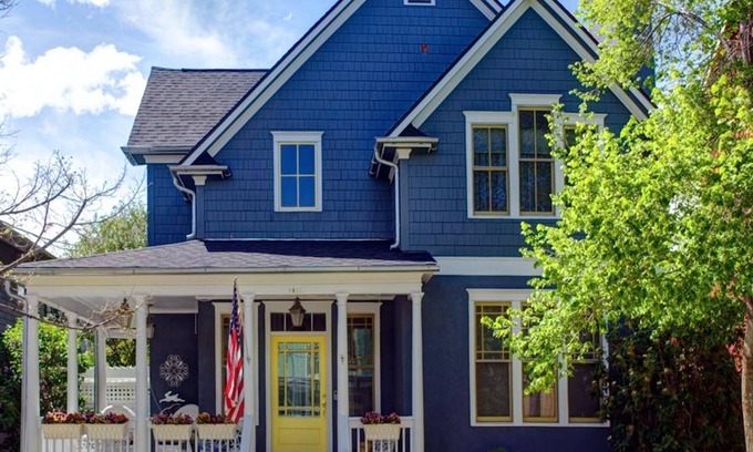 Longmont Condo | Charming Carriage House In Prospect New Town