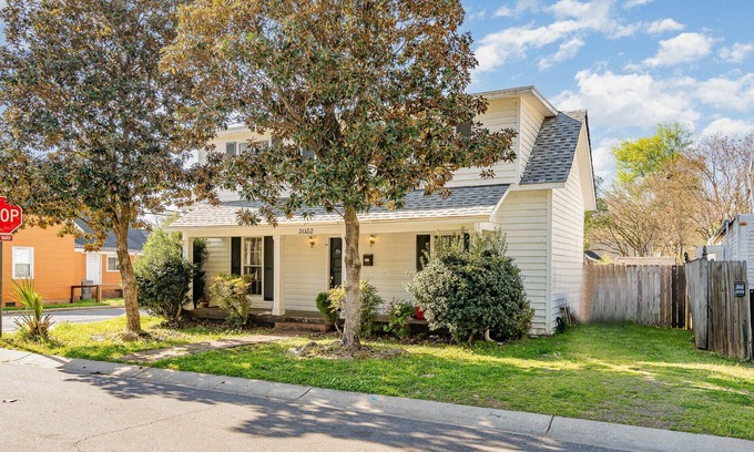 NoDa House | Charming classic bungalow in eclectic Noda!