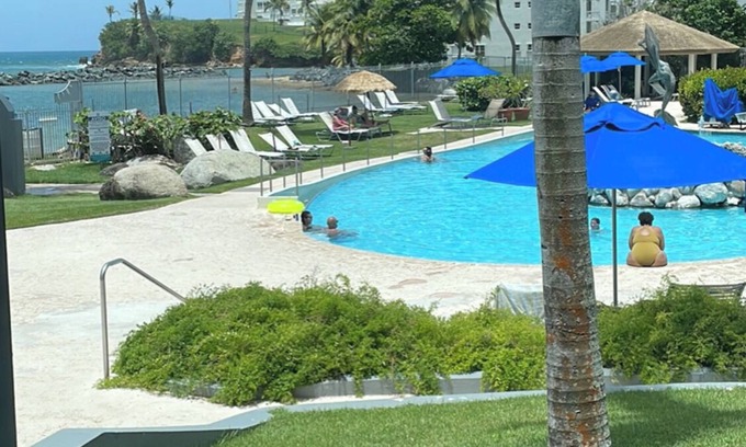 Dorado del Mar Hotel | Charming Embassy-Aquarius Hotel in welcoming Doradonnewly decoratednBeach & Pool