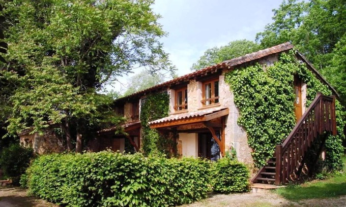 Gavaudun Cottage | Charming family cottage in Holiday Resort * swimming pool, tennis, bar, etc.