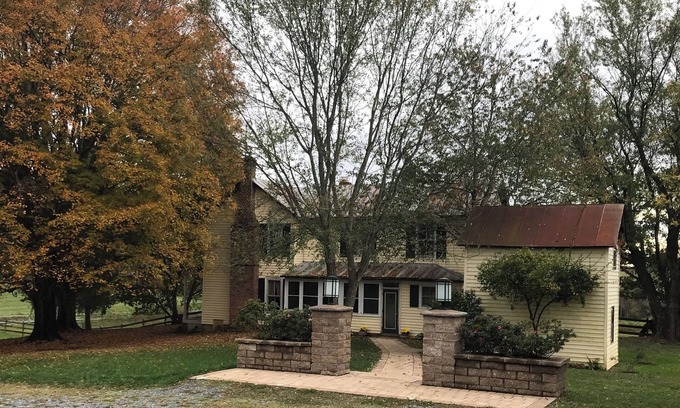 Lexington Other | Charming Farmhouse near VMI, W&L, SVU and VHC