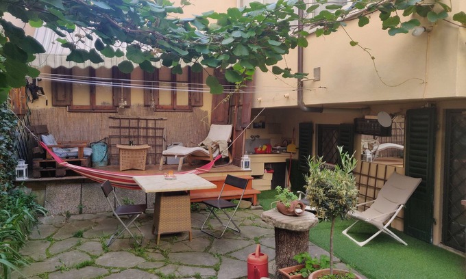 Florence Apartment | Charming Getaway in Florence. European University