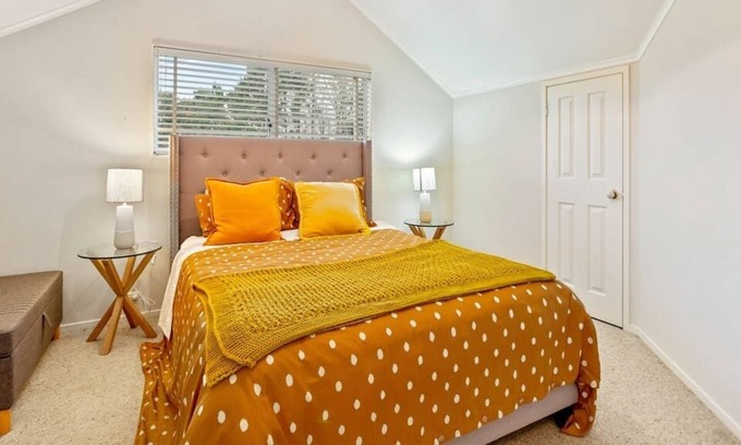 Karaka House | Charming Home in Tranquil Rural Karaka