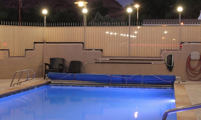 Moab House | Charming Hotel in Amazing Moab, UT, with AC & Wi-Fi