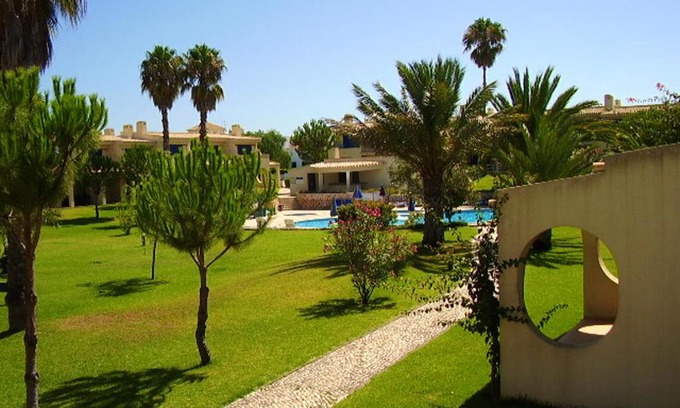 Alvor House | Charming house in Alvor with shared pool
