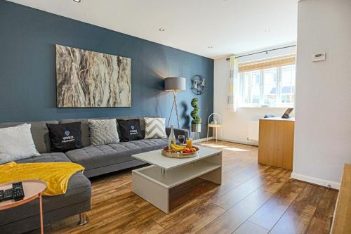 Milton Keynes House | Charming House - Sleeps up to 6 - Free Parking, Fast Wifi with Smart TV with Netflix by Yoko Property