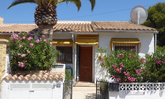 Bell Horizo House | Charming house with garden for 4 guests, early bird discount