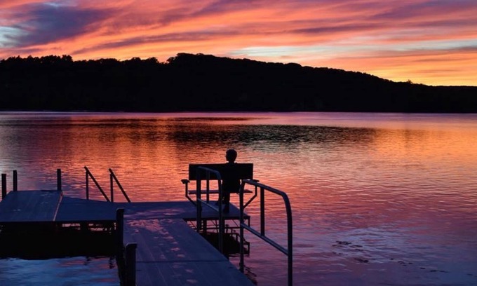 Union House | Charming lakefront home with kayaks, full kitchen, fast WiFi & washer/dryer