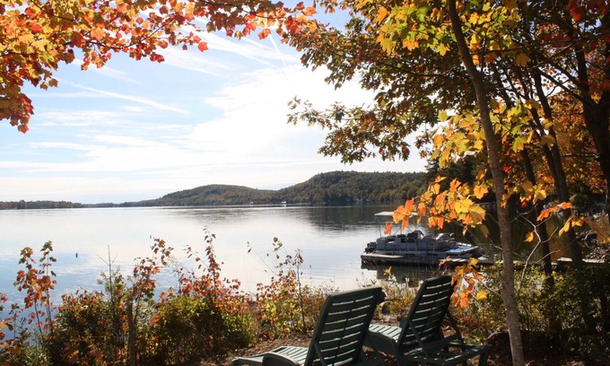 Belfast Cabin | Charming Lakeside Cabin Near Belfast Bay