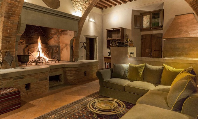 Arezzo Apartment | Charming & Luxury Historic Guest House in the Center of Arezzo (Tuscany)