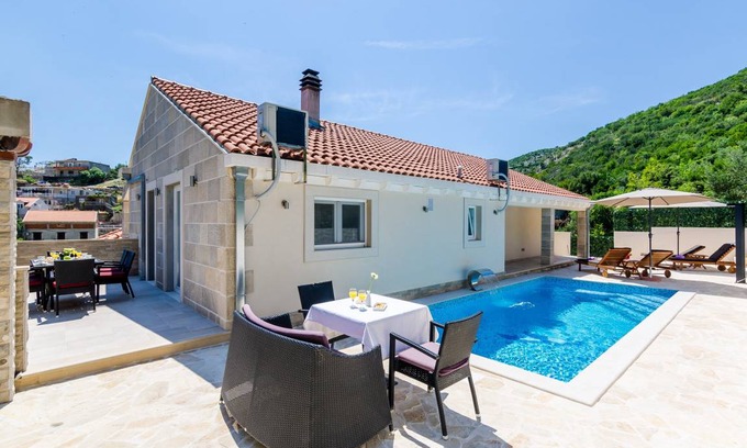 Mokosica Villa | Charming Mokosica Villa 3 Bedrooms Villa Tranquility Nest Beniva Private Pool Partial Sea Vi