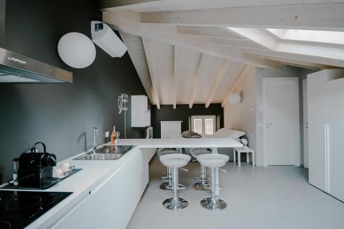 Luino Apartment | CHARMING MOMENT di Villa Porta - Residenza Felice
