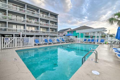 Garden City Apartment | Charming Murrells Inlet Abode, Walk to Beach!