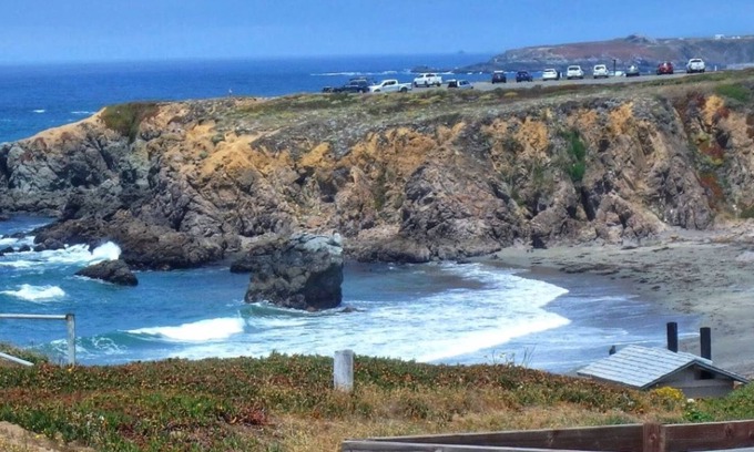 Bodega Bay Cottage | Charming Oceanfront Cottage at Schoolhouse Beach